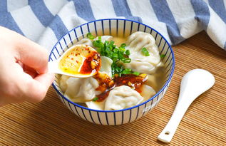 酸汤饺子的酸汤怎么做 有些饭店里的酸汤水饺的汤很好喝，为什么自己在家里就调不出那个味道？ 