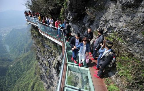 中国最烧钱的景区,还建造了穿山电梯,游客 钱包撑不住了