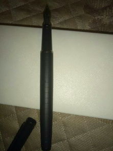 同学送我一只钢笔,是毕加索的什么优尚,对钢笔不懂.想知道是多少价格的.笔尖上写了什么22kgp 