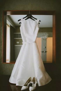 婚纱为什么还是白色的好 
