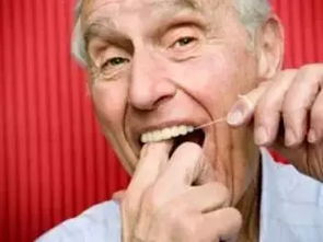 80岁老人满口没有一颗坏牙的秘诀 