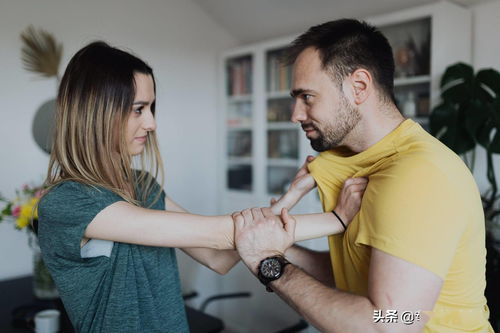 中年女人一旦变心不爱你了,就会收回三种特权,不用怀疑