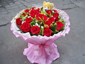 一个男人送11朵玫瑰代表什么,给女朋友送花一般送哪些花，送多少支，分别代表什么含意？