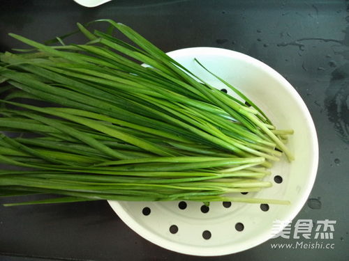 韭菜鸡蛋饺子馅的做法 韭菜鸡蛋饺子馅怎么做 