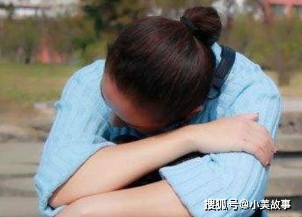 俺生产后,给老公打电话报喜,电话忘挂断,听到对话俺红了眼 婆婆 