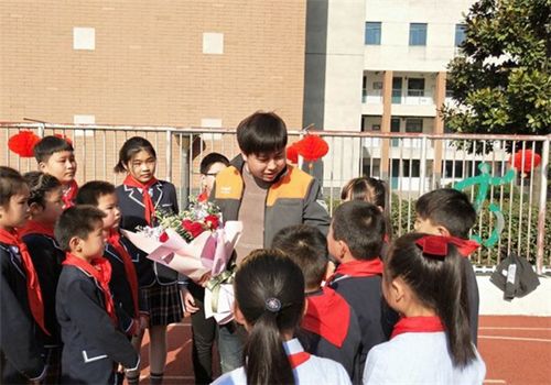 合肥市和平小学花冲分校举行别样开学典礼 