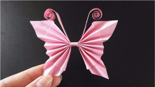 一张纸就可以折出美丽的立体蝴蝶,做法很简单,手工折纸视频教程 