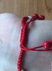 抽拉式手绳的结尾怎么编织 