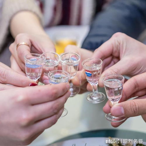 白酒的6大冷知识,喝酒的10人9不懂,若全记住酒桌吹牛无敌手