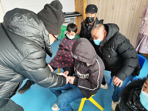 南陵县残联开展春节慰问困难残疾儿童和双拥共建单位