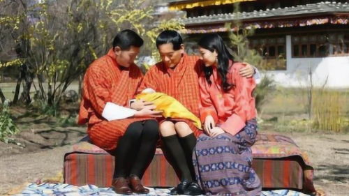 尼泊尔的一妻多夫制家庭有多尴尬 看完她们的生活,尼泊尔人真会享受 