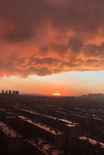 唐山昨日办完变脸 从乌云密布到晚霞明雨,我喜欢的样子你都有