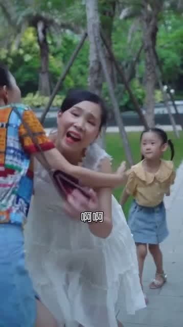 小孩子推倒孕妇,是小孩子的错还是大人的错 