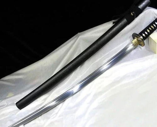 最传奇的五把名剑 石中之剑 深插坚石,是剑太利还是石太软
