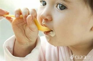 4个月宝宝辅食添加有讲究 四个月宝宝辅食食谱推荐