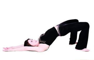 加强 背部及臀部的 柔韧 性的 瑜伽体式 桥式 瑜伽 