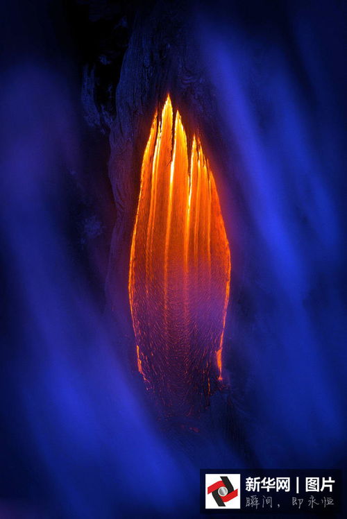 摄影师拍基拉韦厄火山岩浆流入海震撼画面 