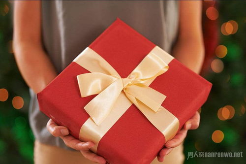 女人生日礼物送什么好,女生生日，要送什么东西比较合适？