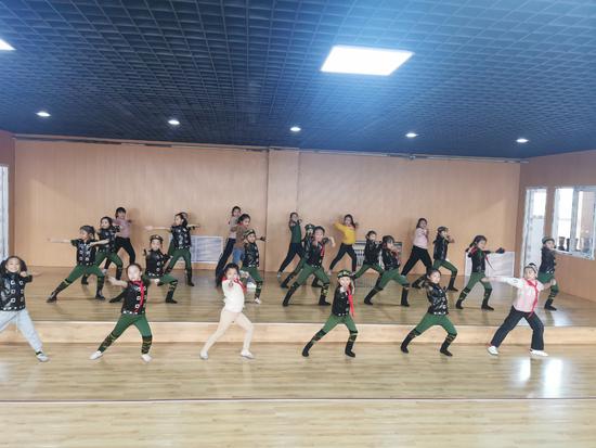 舞动青春，成就梦想：西安舞蹈高考培训助力梦想起航