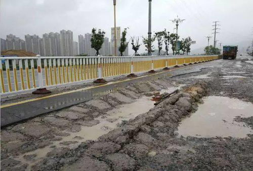 一条 问题路 ,龟裂 沉降 波浪 起伏,施工单位赔偿1.08亿