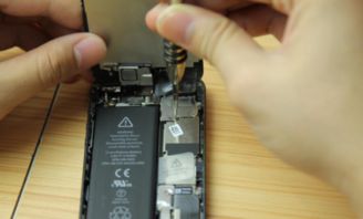 iPhone 5S拆解详细过程 苹果手机怎么拆机