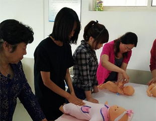 苏州母婴护理培训学校,苏州母婴护理学校:为新妈妈提供专业的帮助。