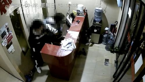 视频 男子闯足浴店要洗脚按摩 老板娘拒绝营业被暴打