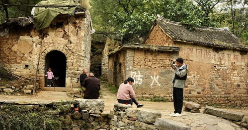 郑州深山中原生态古村,建在半山腰岩壁上,曾是抗日后方医院