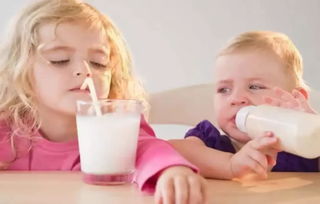 1岁后宝宝到底该喝哪种奶 这4种千万不能给宝宝喝