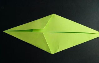 漂亮的纸胸花饰品折法 简单折纸纸胸花制作教程
