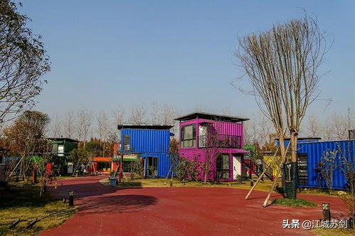 江汉平原 梦里水乡文化旅游区精心打造的集装箱酒店很有特色