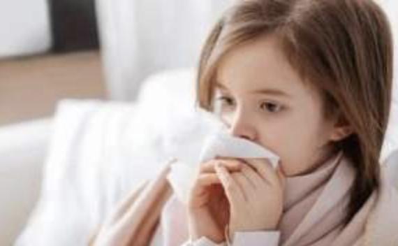 小孩早晨起床后咳嗽,是怎么回事 睡觉或是白天,却不怎么咳嗽