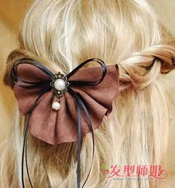梳头发怎样配蝴蝶结好看 头发怎么夹蝴蝶结