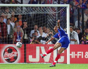 2000年欧洲杯冠军：黄金一代的崛起与辉煌