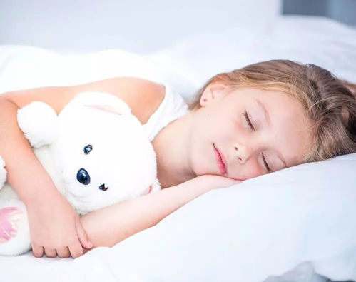 如何哄新生儿宝宝睡觉 从小帮宝宝养成良好的睡眠习惯