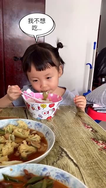 不吃零食的孩子吃饭才香,老妈为了不让孩子吃零食想出这么一招,太机智了 