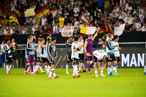 德国队世预赛6比0横扫对手,主帅赛后点名夸赞两人,萨内在列