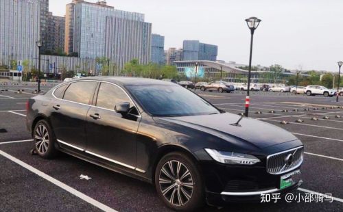 XC60怎么样,和同级竞品比,建不建议买