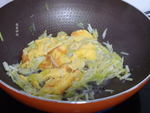 韭黄炒蛋的做法,选购新鲜食材