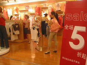 银川服装店开始打折风暴 夏装品牌销得快 