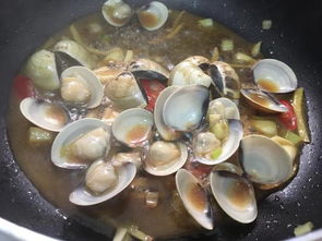 大蛤蜊的做法,大蛤蜊的五步烹饪法，让你的餐桌增添鲜美的色彩！,第1张