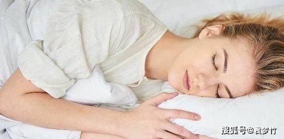 怀孕后,经常睡不好 试试四个方法,或许会助你睡得更香甜