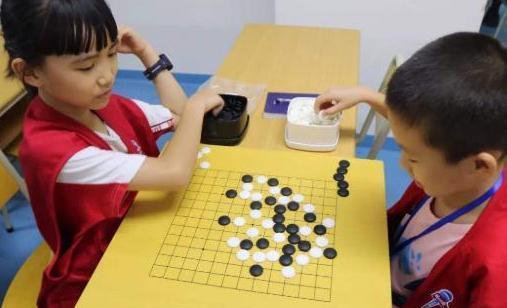 学围棋对小孩子有什么影响 三大优势分享,家长需要了解