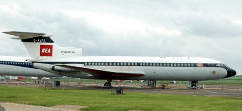 美英两国曾激烈争夺民航业霸主之位,波音公司凭借波音727完胜
