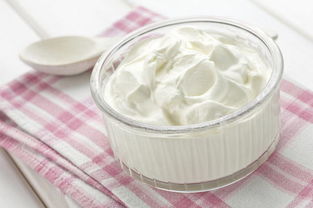 鲜奶油的做法和淡奶油的区别,鲜奶油怎么做怎么打发能直接吃吗