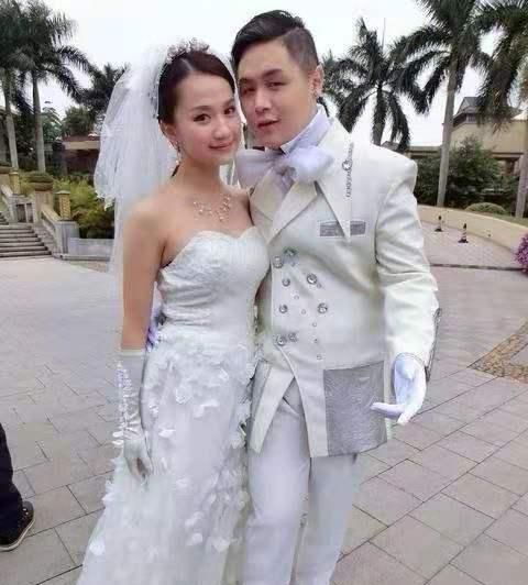 康天庥现实中的老婆曝光,比 外来媳妇本地郎 剧中的老婆还漂亮