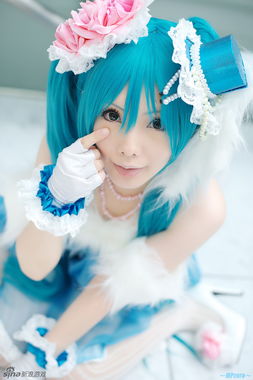 初音贵族服装唯美COS 看连衣裙里是什么 