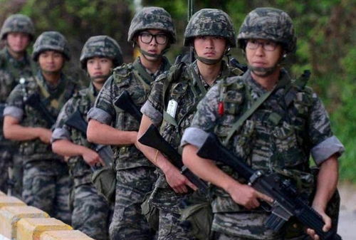 韩国年轻人为了不当兵连国籍都不要了,在韩国当兵真有那么可怕