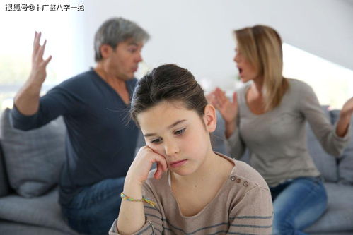 夫妻争吵不断婚姻难安,官杀混杂的女命,难道真的一定要离婚吗