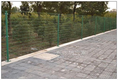 千恩丝网卖铁丝网护栏 厂区铁丝网围墙 铁丝网围墙图片 
